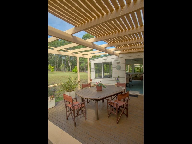 35 Pear Tree Place, Moruya NSW 2537