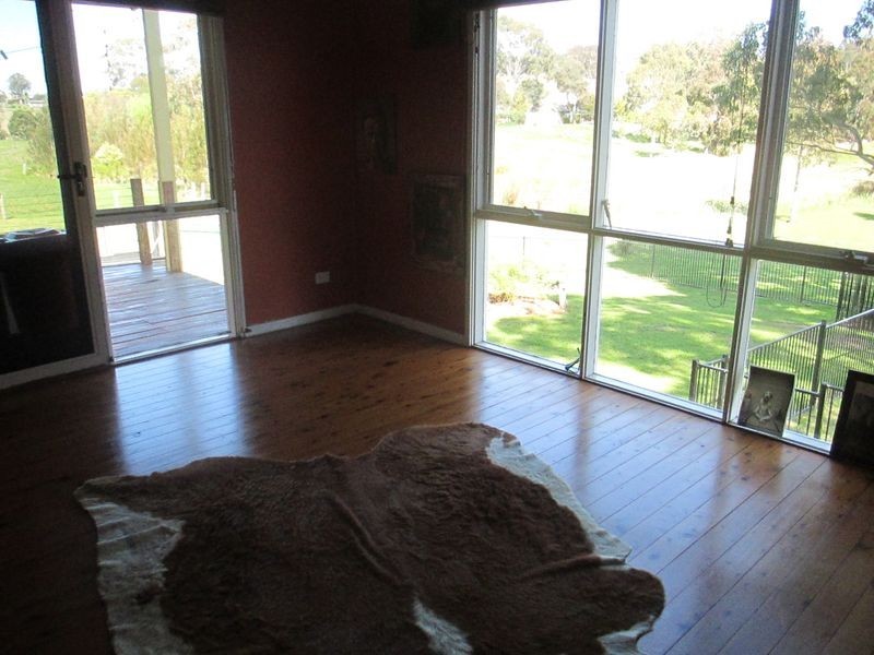 12 Dwyers Creek Road, Moruya NSW 2537