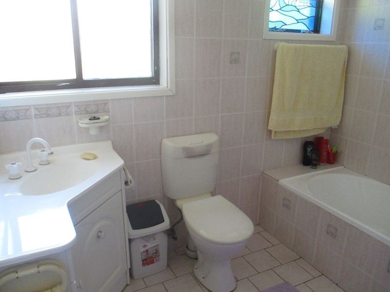 10 Heffernan Place, Moruya NSW 2537