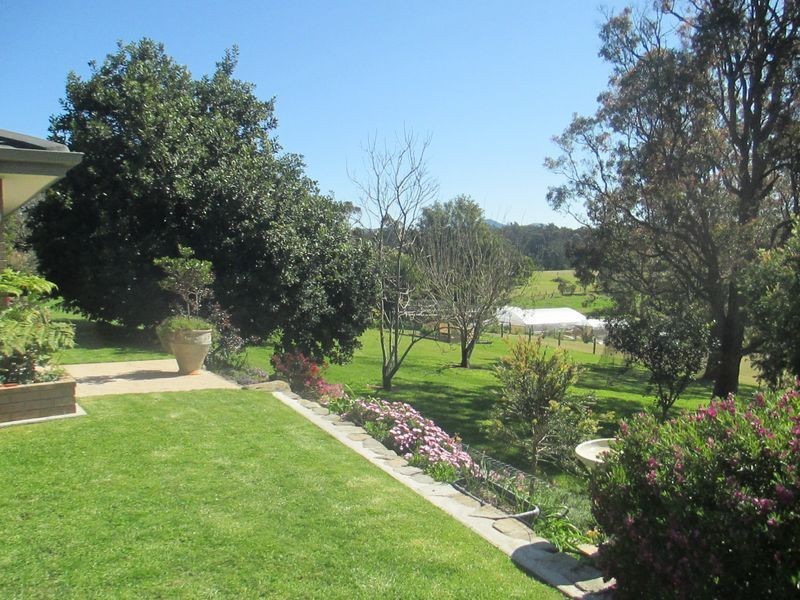 81 Yarragee Road, Moruya NSW 2537