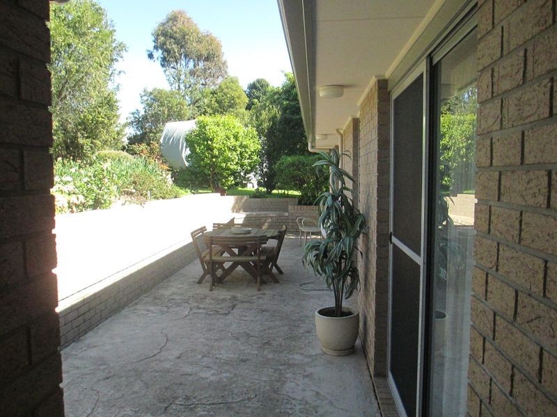 81 Yarragee Road, Moruya NSW 2537