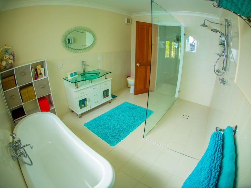 4 Marlin Avenue, Batemans Bay NSW 2536