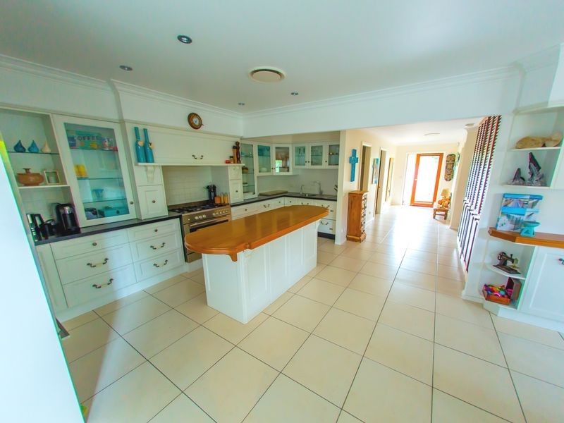 4 Marlin Avenue, Batemans Bay NSW 2536