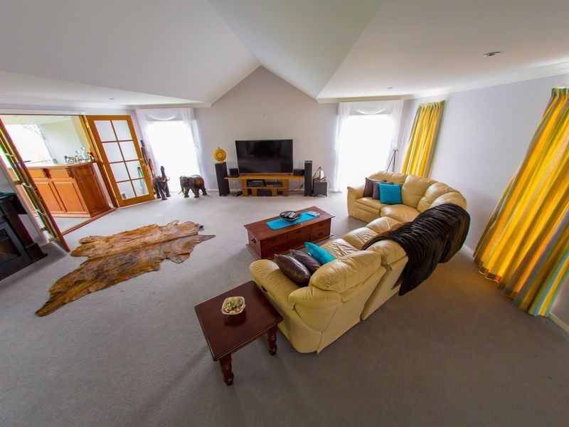 4 Marlin Avenue, Batemans Bay NSW 2536