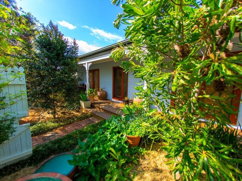 4 Marlin Avenue, Batemans Bay NSW 2536