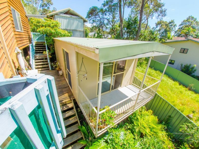 14 Crest Crescent, Moruya Heads NSW 2537