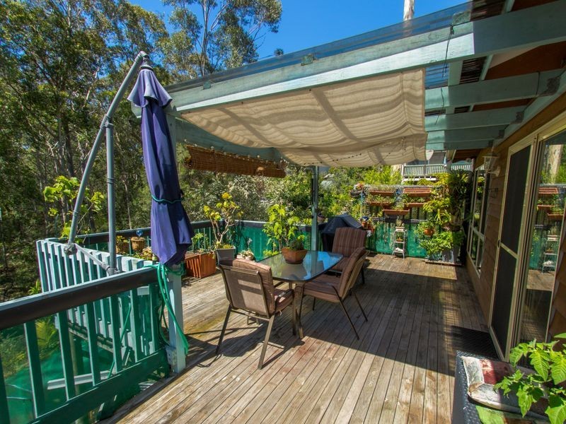 14 Crest Crescent, Moruya Heads NSW 2537