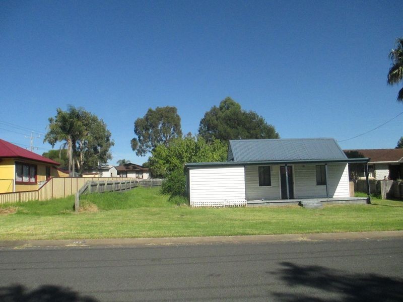 155 Vulcan Street, Moruya NSW 2537