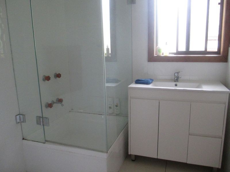 17 Headland Grove, Moruya Heads NSW 2537