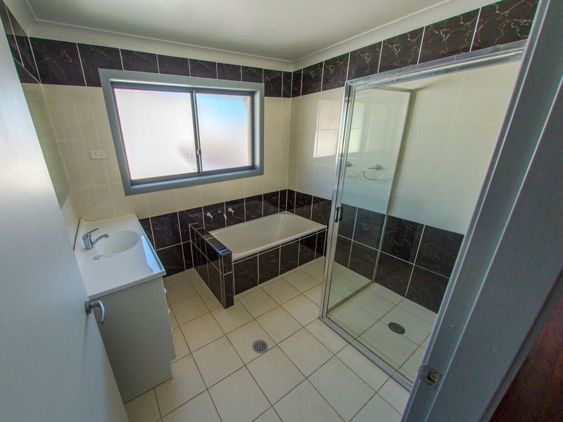 26 Renee Crescent, Moruya Heads NSW 2537