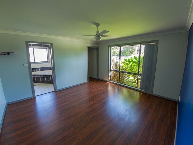 26 Renee Crescent, Moruya Heads NSW 2537
