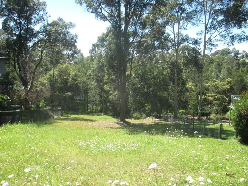10 Hazel Road, Moruya Heads NSW 2537