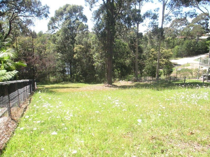 10 Hazel Road, Moruya Heads NSW 2537