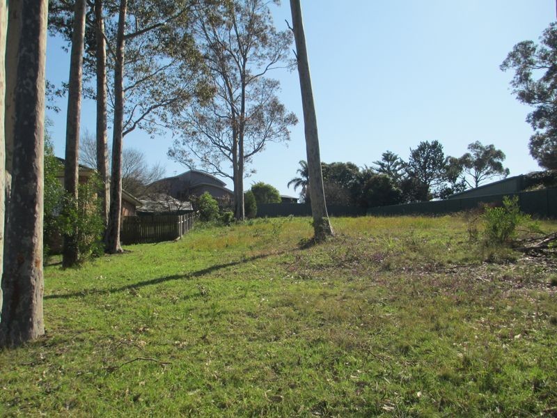13 Renee Crescent, Moruya Heads NSW 2537