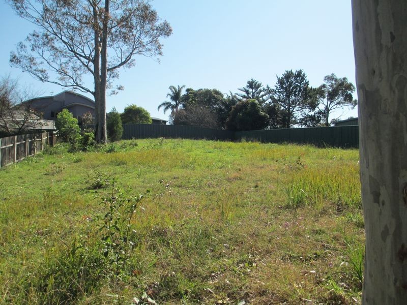 13 Renee Crescent, Moruya Heads NSW 2537