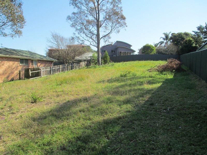 13 Renee Crescent, Moruya Heads NSW 2537