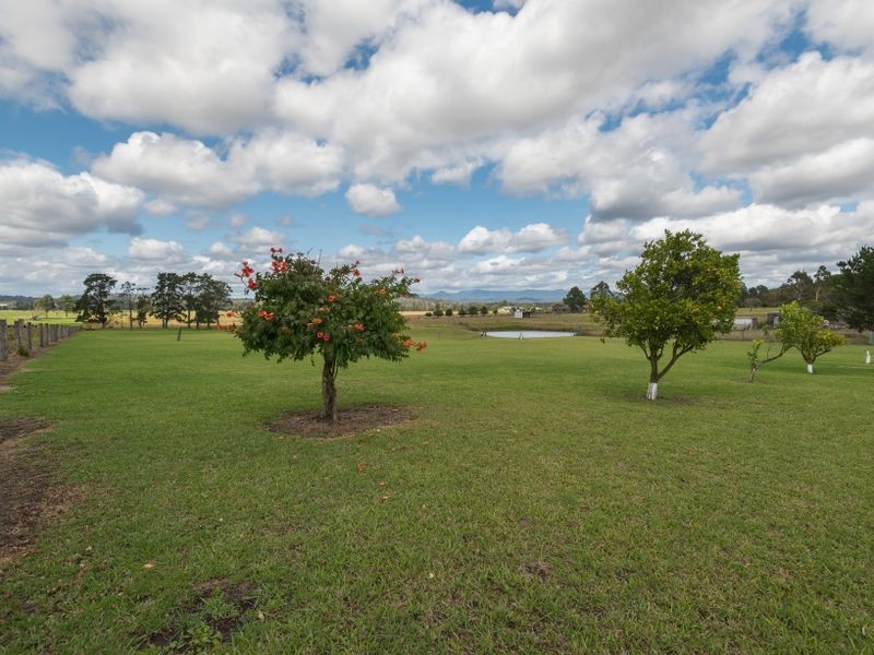 10 Glenduart Grove, Moruya NSW 2537