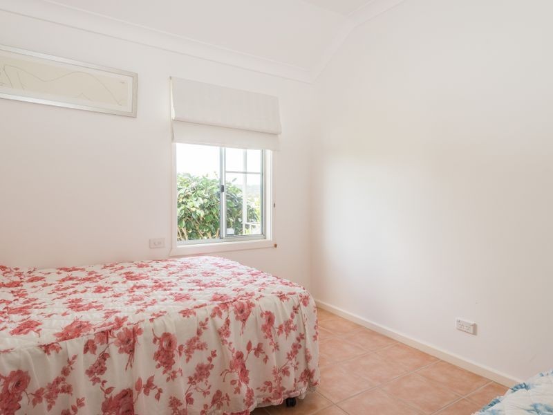10 Glenduart Grove, Moruya NSW 2537