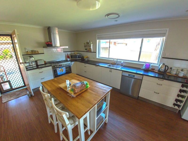 25 Thomas Street, Moruya NSW 2537