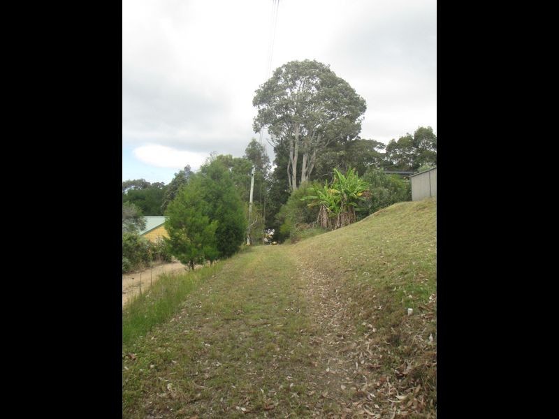 2D Hazel Road, Moruya Heads NSW 2537