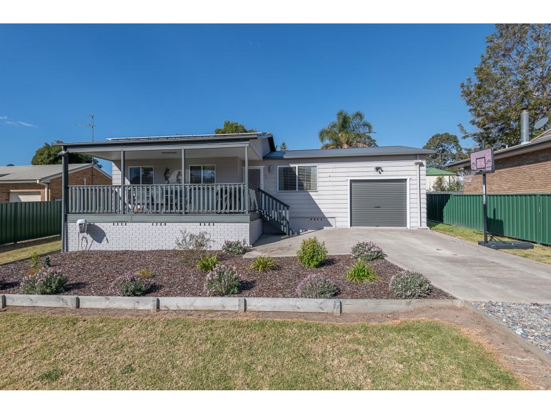 32 Otton Street, Moruya NSW 2537