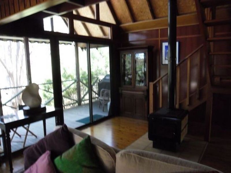 32 Browns Close, Moruya Heads NSW 2537