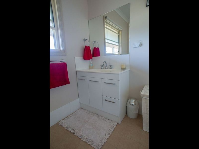 19 Mountain View Road, Moruya NSW 2537