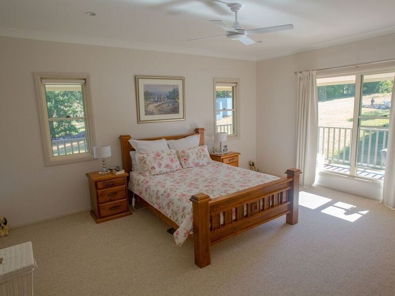 19 Mountain View Road, Moruya NSW 2537