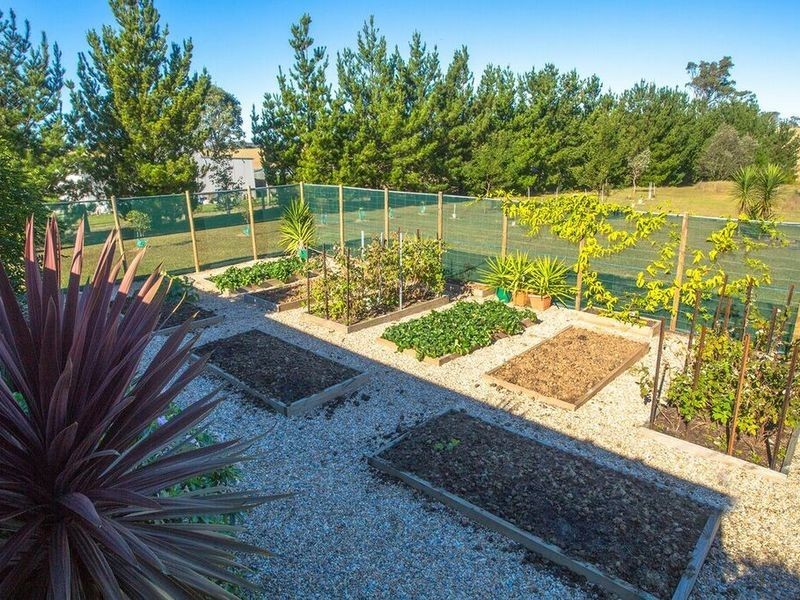 19 Mountain View Road, Moruya NSW 2537