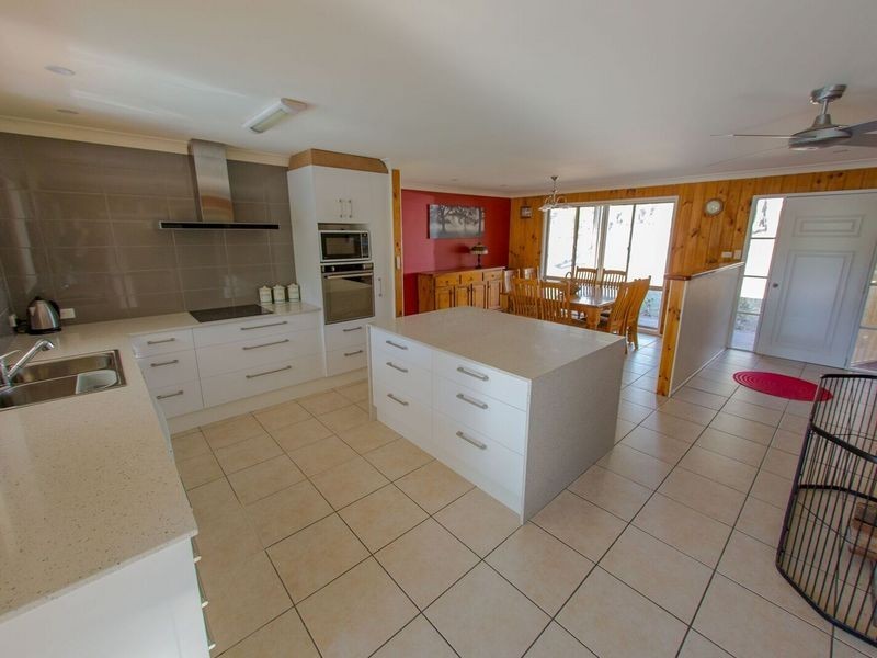82 Summerhill Road, Moruya NSW 2537
