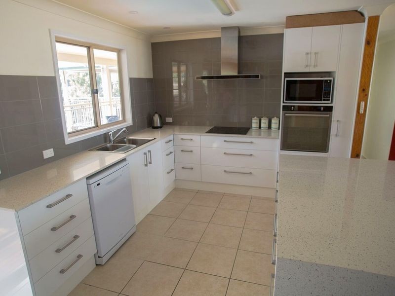 82 Summerhill Road, Moruya NSW 2537