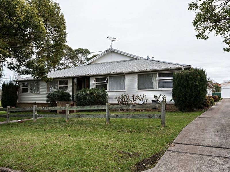 33 Page Street, Moruya NSW 2537