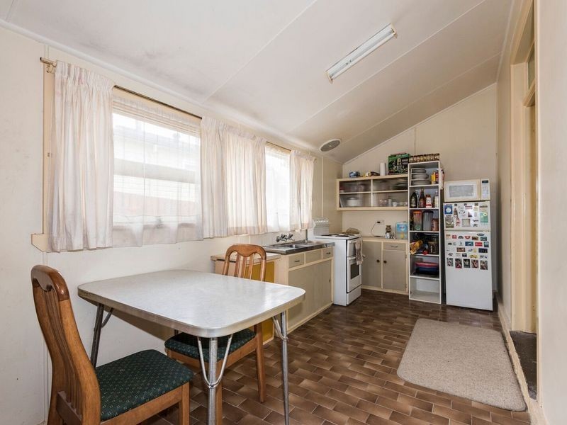 33 Page Street, Moruya NSW 2537