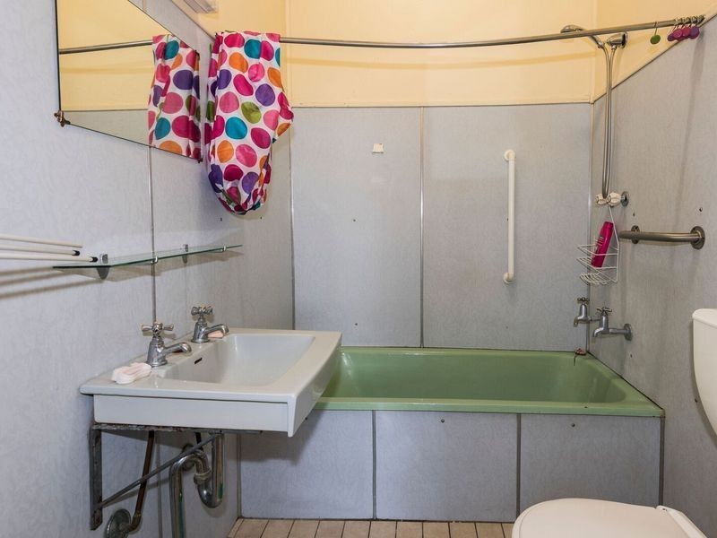 33 Page Street, Moruya NSW 2537