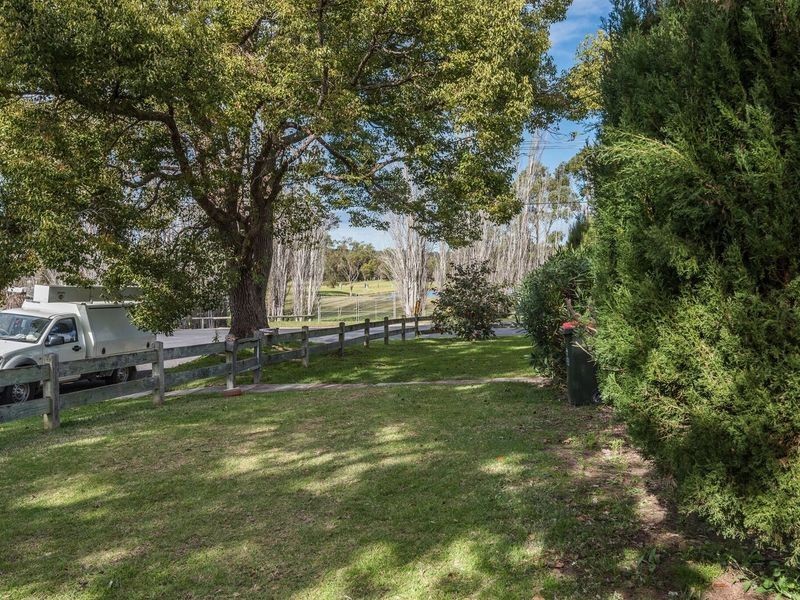 33 Page Street, Moruya NSW 2537