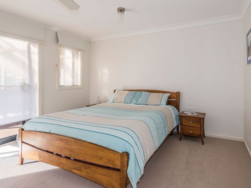 6 Crinum Place, Catalina NSW 2536