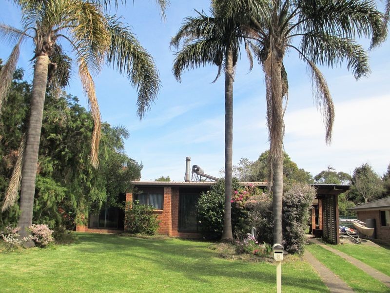 5 Jennifer Place, Moruya Heads NSW 2537