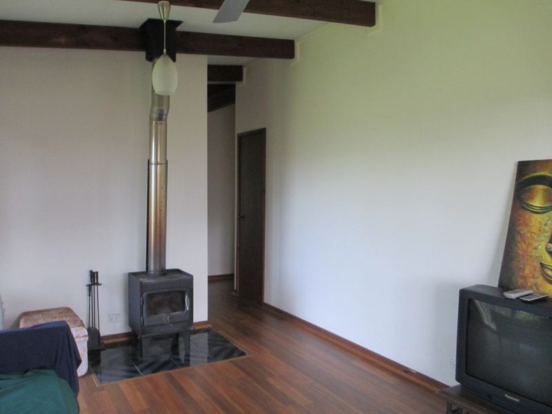 5 Jennifer Place, Moruya Heads NSW 2537