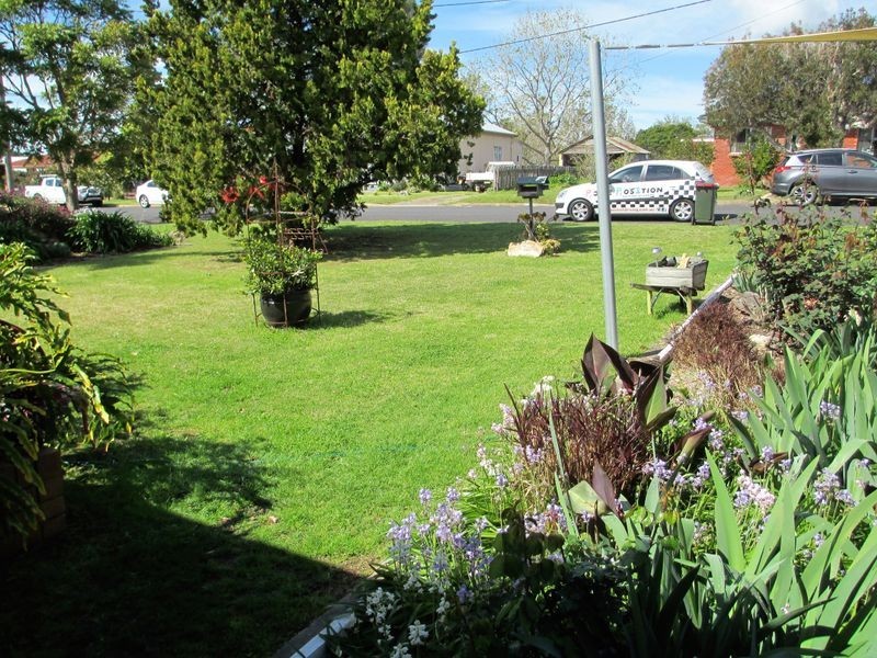 10 Queen Street, Moruya NSW 2537