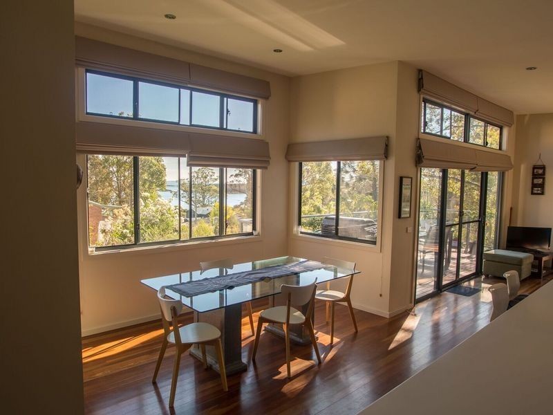 8 Hazel Road, Moruya Heads NSW 2537