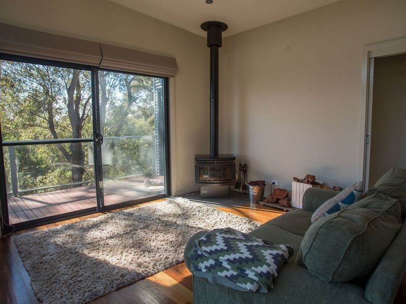 8 Hazel Road, Moruya Heads NSW 2537