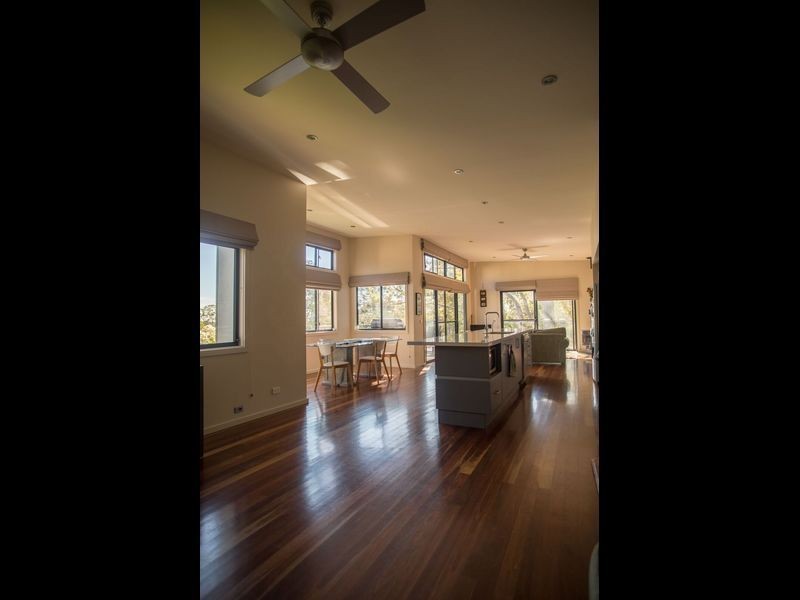 8 Hazel Road, Moruya Heads NSW 2537