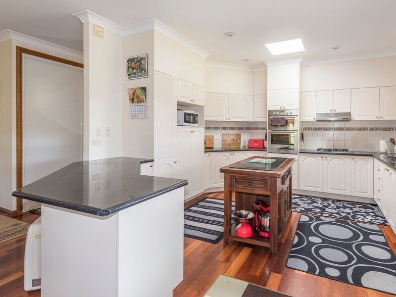 18 Kingfisher Place, Bodalla NSW 2545