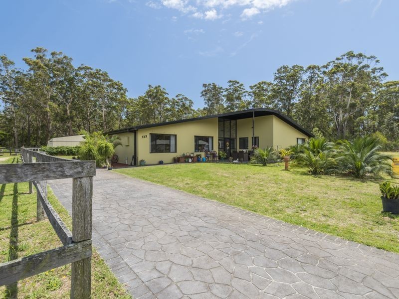 123 Donnelly Drive, Moruya NSW 2537