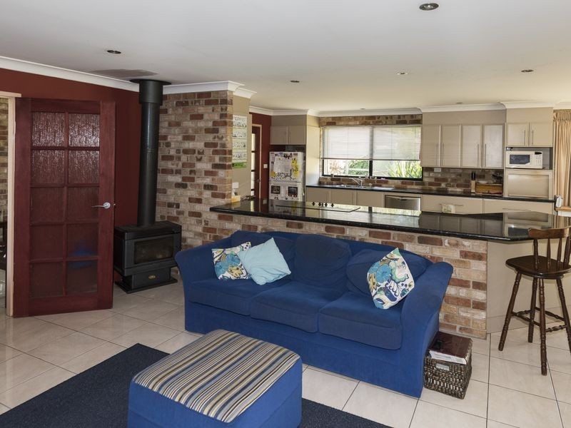 123 Donnelly Drive, Moruya NSW 2537