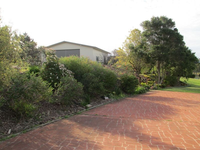 30 Mountain View Road, Moruya NSW 2537