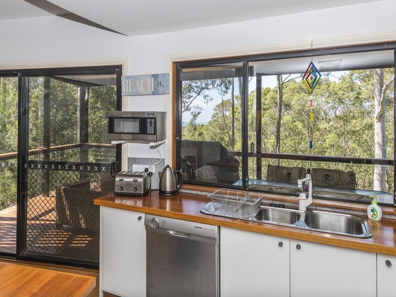 54 Hazel Road, Moruya Heads NSW 2537