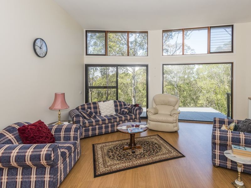 54 Hazel Road, Moruya Heads NSW 2537