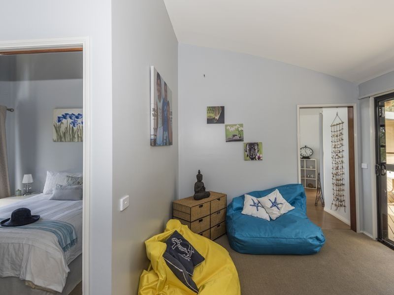 54 Hazel Road, Moruya Heads NSW 2537