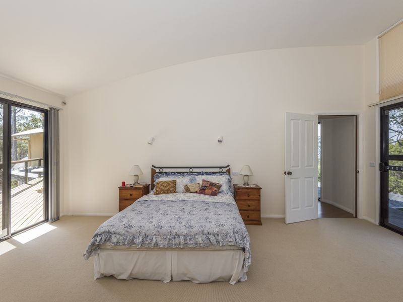 54 Hazel Road, Moruya Heads NSW 2537